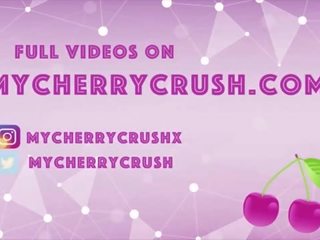 Pożądany tyłeczek dokuczanie w majteczki i masturbacja z zabawki - cherrycrush