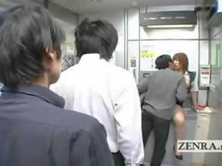 E çuditëshme japoneze post zyrë ofron gjoksmadhe gojore porno bankomat