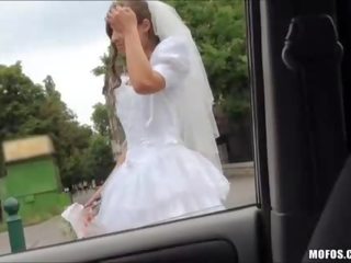 Splendid soon to be bride ditched by her BF